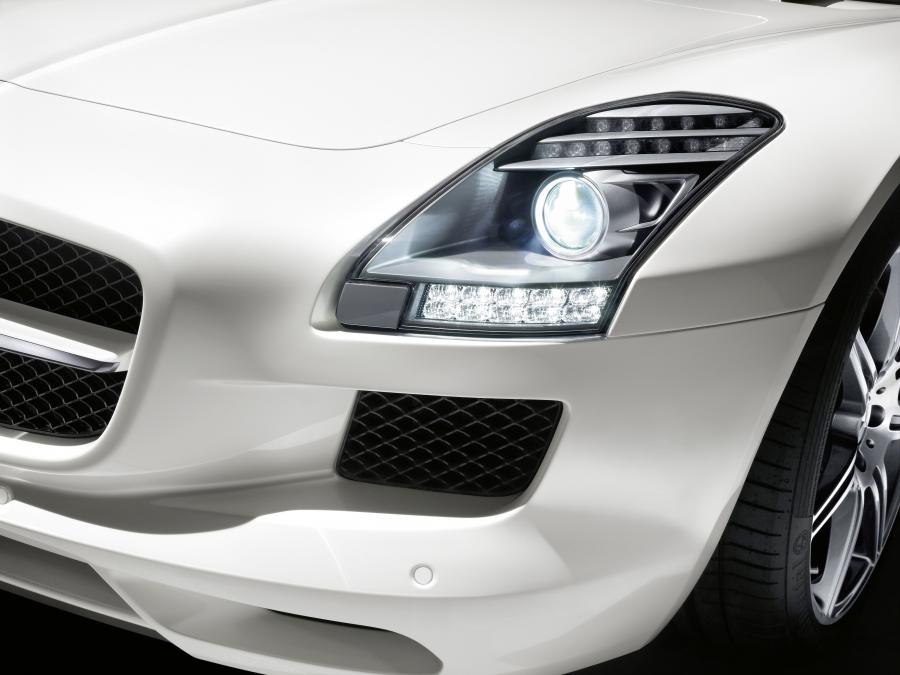  Mercedes-Benz SLS AMG Roadster 2011 года  (фото 141 из 183)